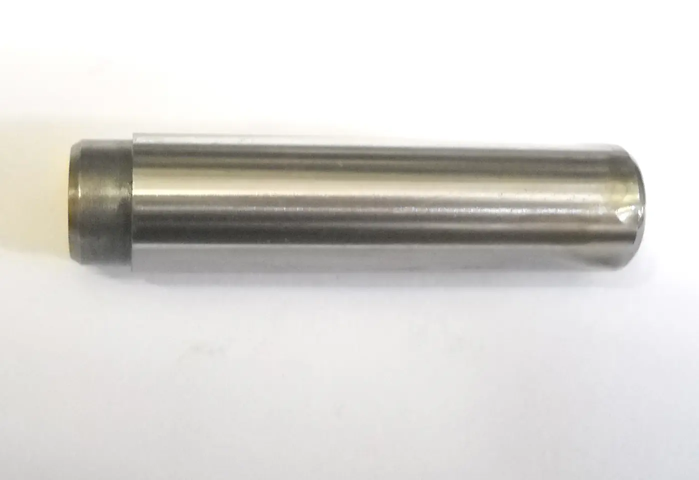 QUALCAST GF-3156 GUIA VALVULA DODGE DURANGO 2009-2015 345 8CIL 5.7L